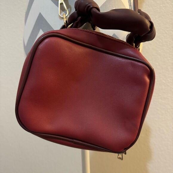 Sole Society Douga Burgundy Red Square Zipper Adjustable Crossbody Handbag - Picture 8 of 16